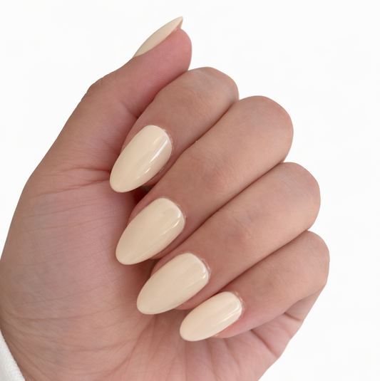 Vanilla Silk | Short Almond Press On Nails